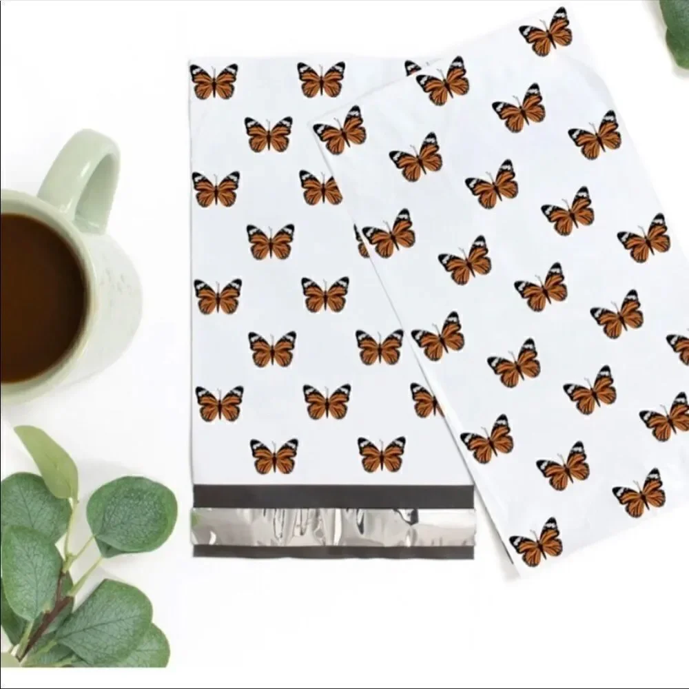 Poly Mailers MIX FUN 6x9 10x13 14.5x19 21 pieces 21 stickers 1.5” size